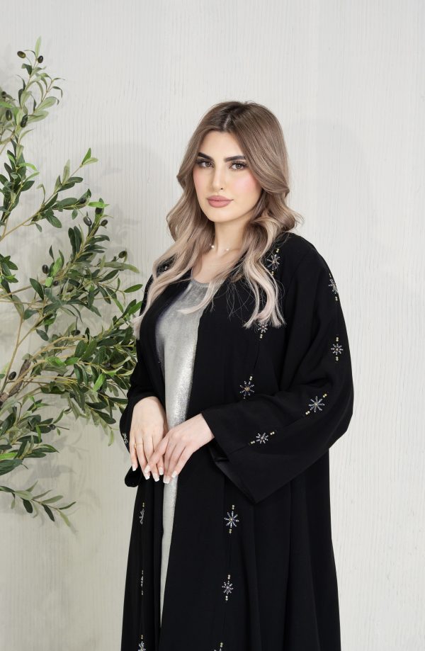 عبايه عمليه وراقيه